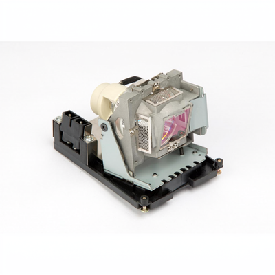 SP-LAMP-065 lamp with housing for the Infocus SP8600 HD3D