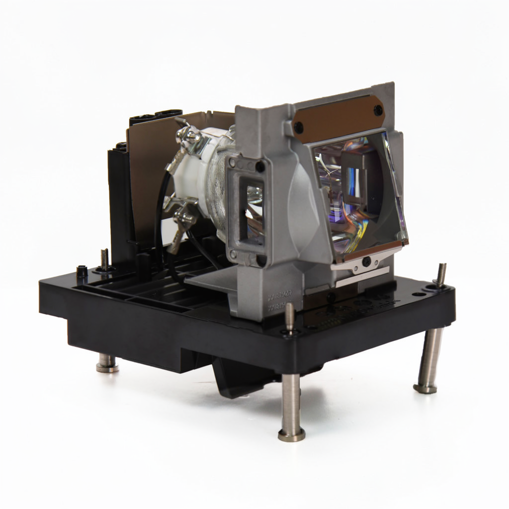 DT01591 projector lamp with module for Dukane, Hitachi projectors